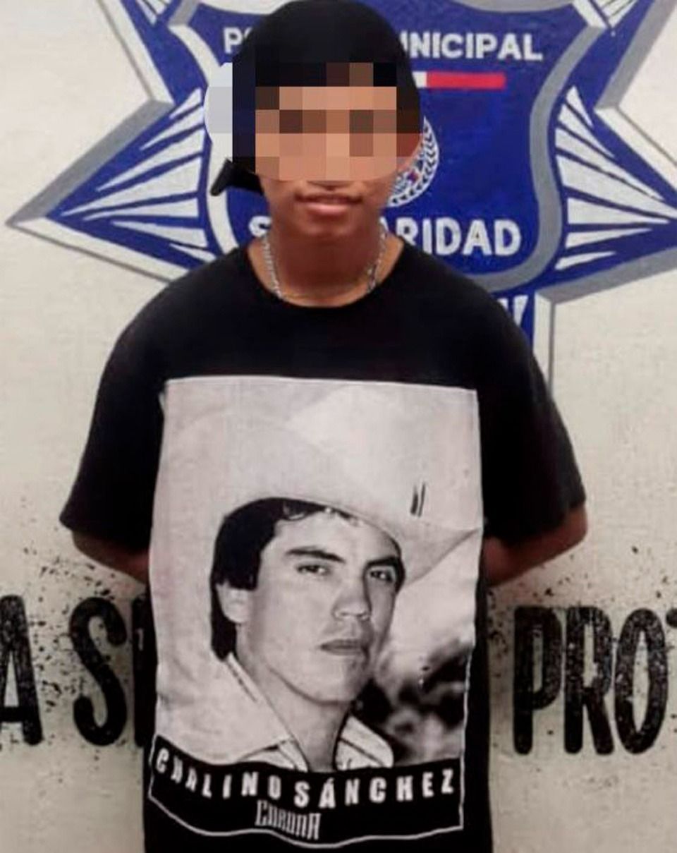 Policía de Solidaridad asegura a un joven con varias dosis de droga, tras sorprenderlo circulando sin luces
