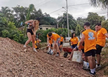 Edil de Puerto Morelos destaca labor social de voluntarios estadounidenses en Leona Vicario
