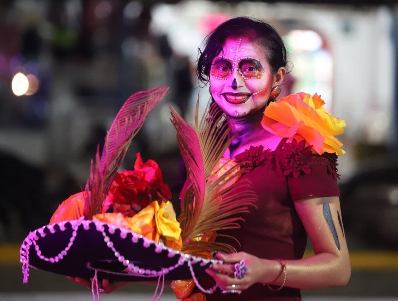 Vive Leona Vicario noche de misticismo para recordar a sus muertos