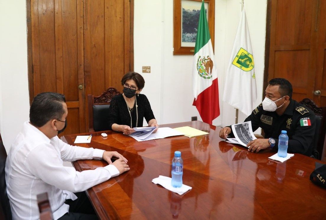 Despliegue policíaco en Uayma, para mantener el orden y garantizar votaciones pacíficas