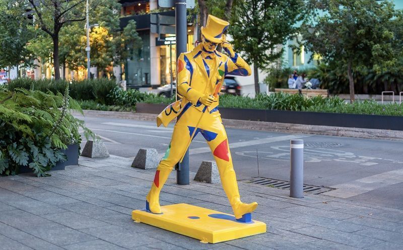 Johnnie Walker toma las calles de Polanco de la mano de los artistas Chisko Romo y Totoi