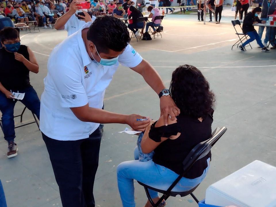 Prevén aplicar más de cuatro mil vacunas a personas rezagadas en Felipe Carrillo Puerto
