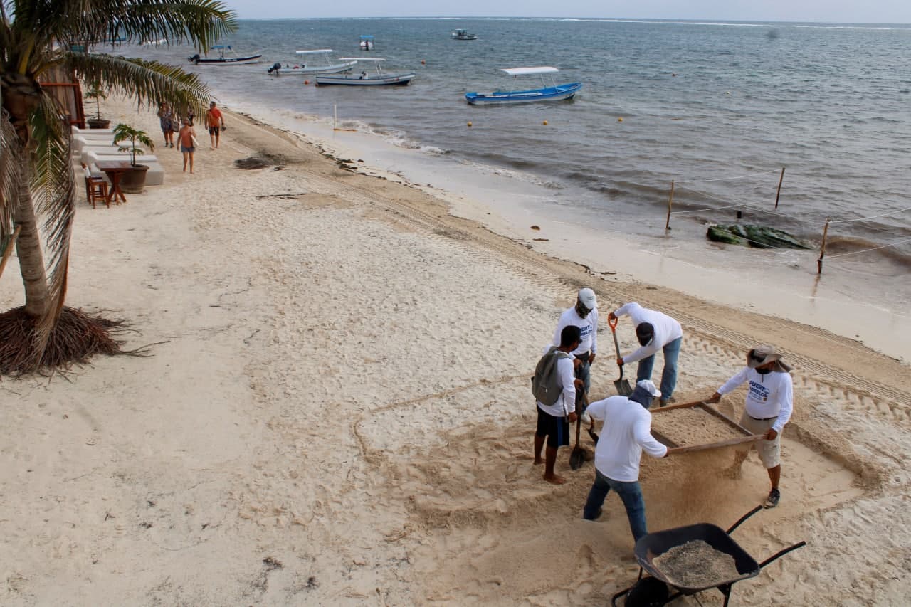 Gobierno de Puerto Morelos da mantenimiento a la infraestructura turística de la Ventana al Mar