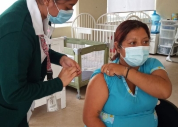 El IMSS completa el esquema básico de vacunación en la Casa de Asistencia Temporal del DIF Cancún