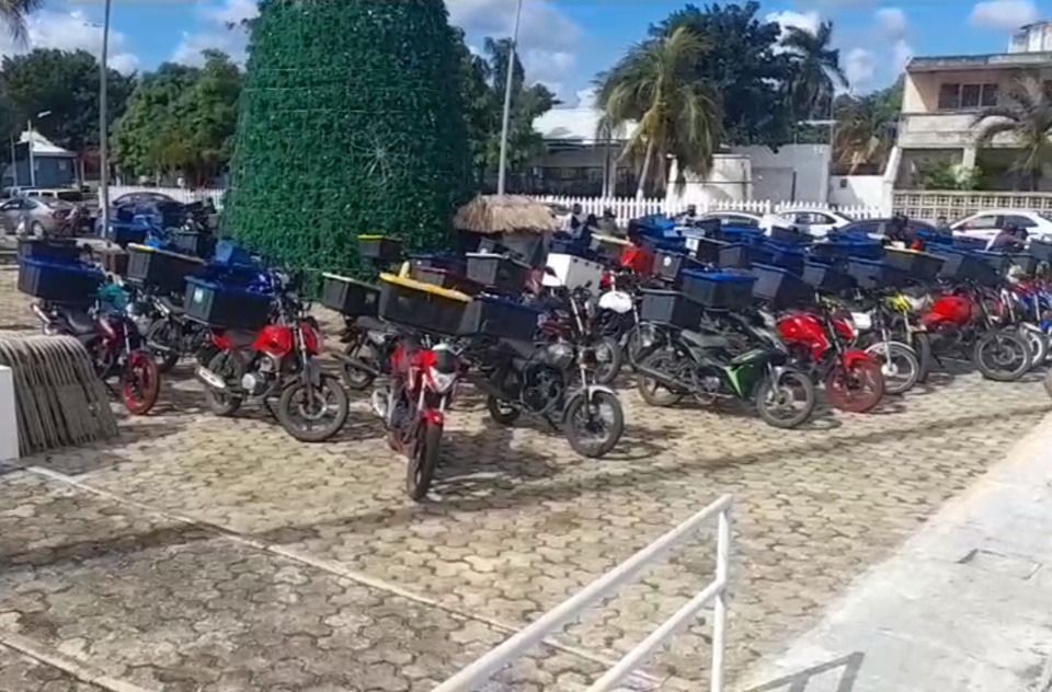 El Imoveqroo busca ordenar el servicio de los motorepartidores y señala que el cobro de un derecho está apegado a la ley