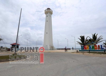 Arribo de cruceros detona actividad turística en Mahahual con expectativa de 80 por ciento en el final de 2021