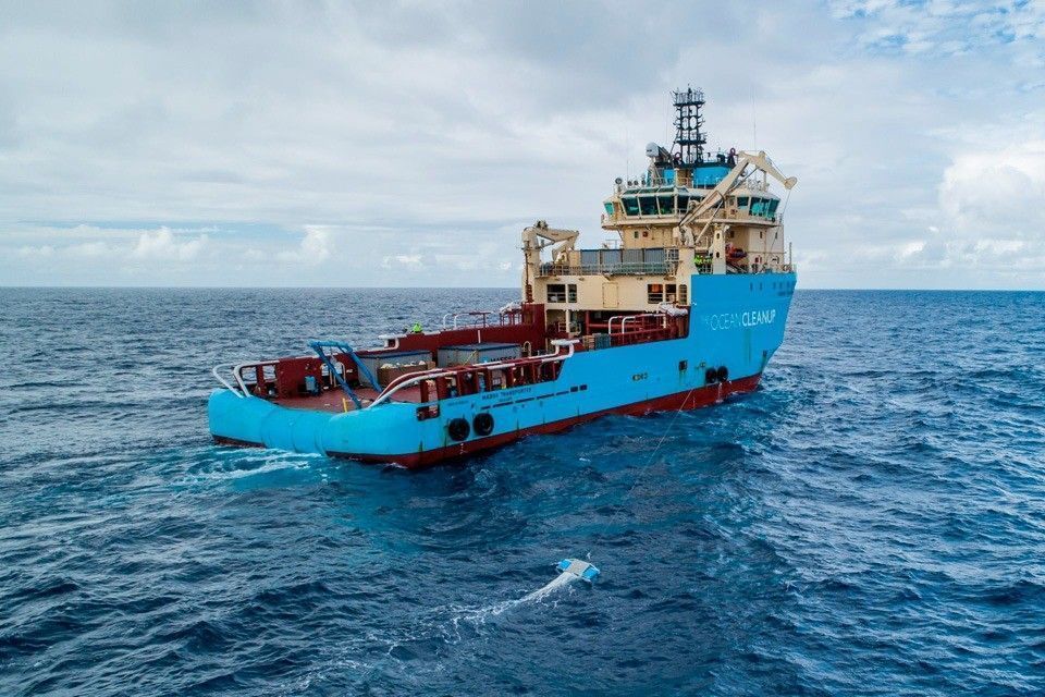 Maersk y The Ocean CleanUp se alían para limpiar ríos y océanos de plástico