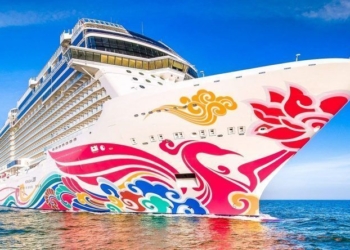 El Norwegian Breakaway estuvo en Cozumel, un caso sospechoso de ómicron