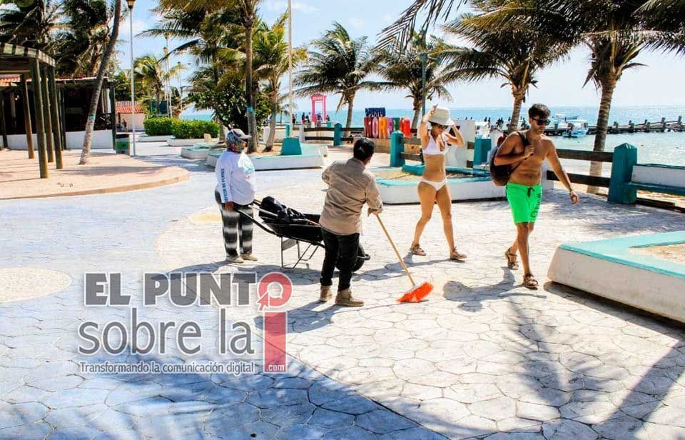 Ayuntamiento de Puerto Morelos garantiza prestación de servicios públicos en fiestas decembrinas