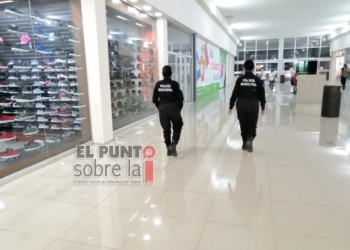 Refuerzan la vigilancia policiaca en centros comerciales, plazas y lugares aledaños