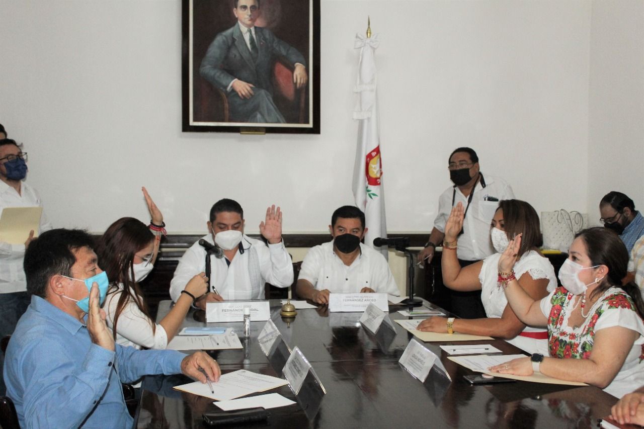 Histórica sesión en Zaci, para dictaminar por el próximo recipiendario de la medalla «Pánfilo Novelo Martín»