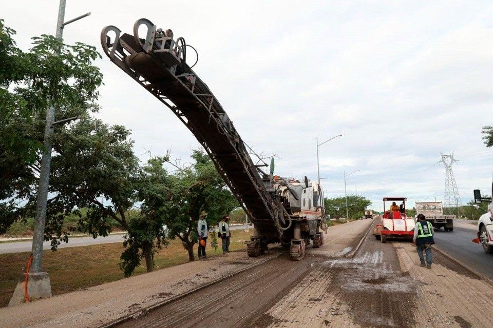 Gobierno de Yucatán asegura realizar trabajos de repavimentación en 10 kilómetros críticos del Anillo Periférico de Mérida