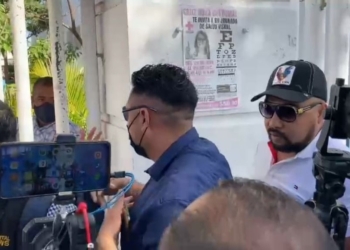 Accidentado ingreso de alcaldesa de Felipe Carrillo Puerto a Fiscalía General del Estado