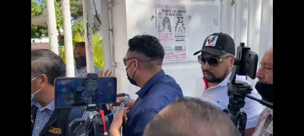 Accidentado ingreso de alcaldesa de Felipe Carrillo Puerto a Fiscalía General del Estado