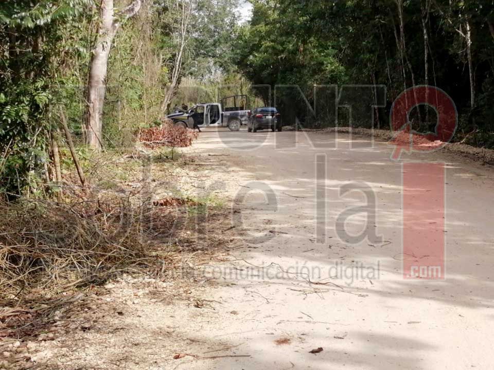 Encuentran cuerpo en camino de terracería cerca de la autopista Cancún-Mérida