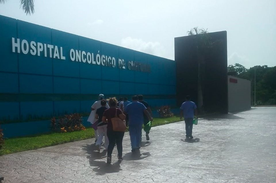 Inicio de operaciones de tres hospitales en Quintana Roo dependerá de la asignación de recursos federales para 2022: diputado de Morena