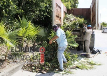 Hoteleros de Puerto Morelos entregan herramientas de trabajo a área Municipal de Servicios Públicos