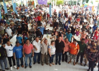 Agradece Nivardo Mena apoyo de Mototaxistas de JMM