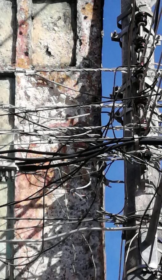 Desgracia a la vista, a escasas tres esquinas del centro de la ciudad