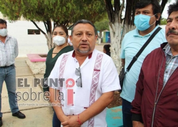 Comuneros inconformes retienen a funcionarios municipales en Sabán, José María Morelos; edil advierte aplicación de la ley