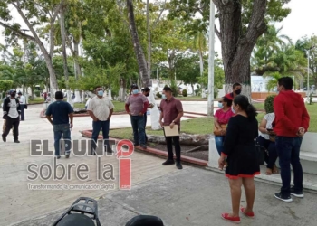 Ex funcionarios de Othón P. Blanco se inconforman con Ayuntamiento por presunto incumplimiento de pagos