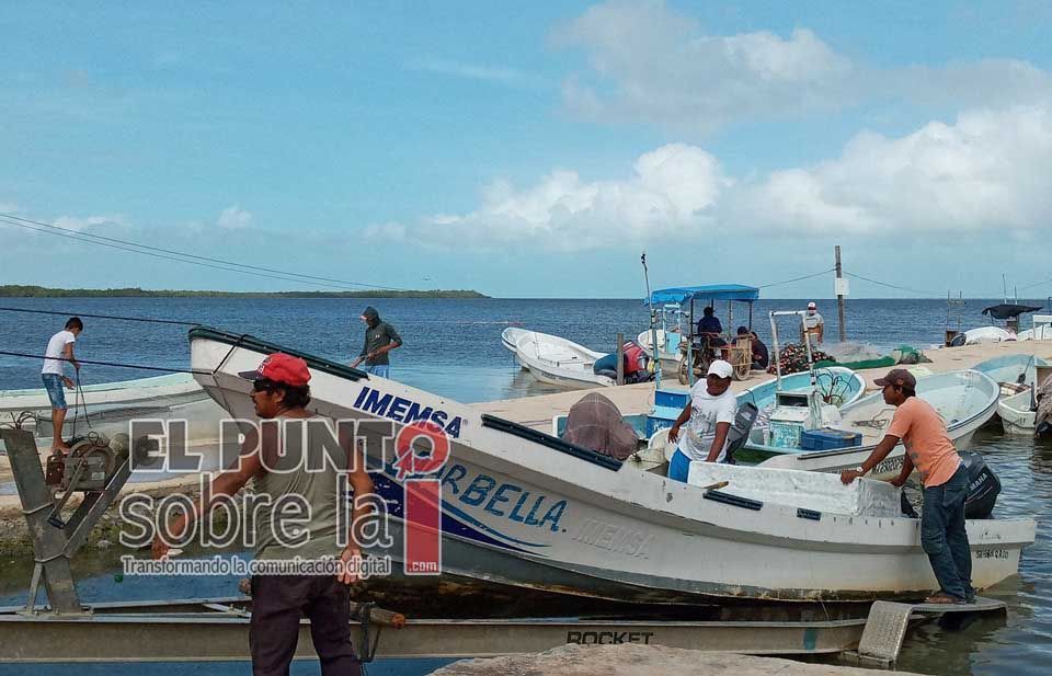 Frentes fríos afectan a unos 300 pescadores de Lázaro Cárdenas; ya optaron, incluso, por actividades turísticas