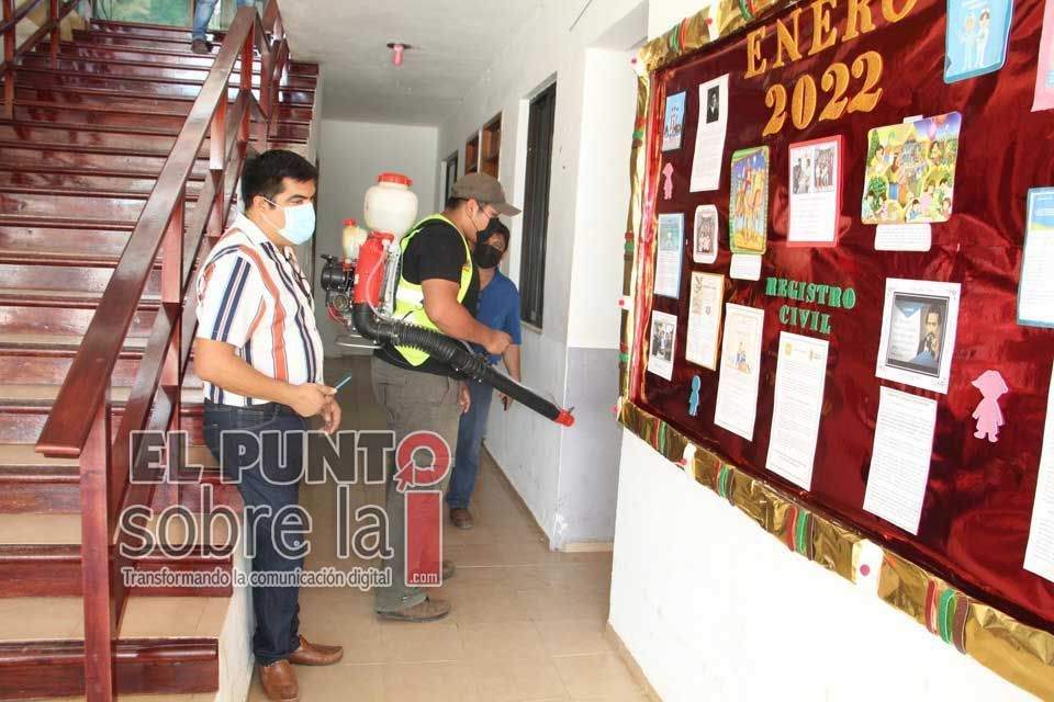 Tesorero de José María Morelos anuncia dar positivo a COVID-19, pese a trabajos de desinfección en el municipio