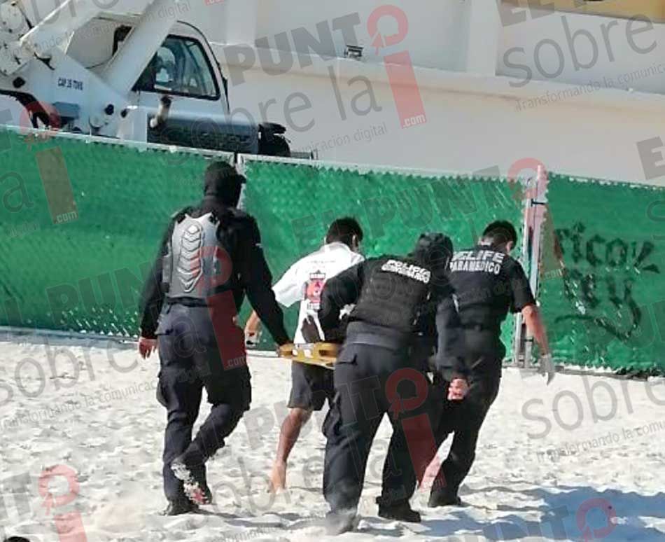 Rescatan a sexagenario que se metió a nadar al mar de Cancún tras consumir bebidas alcohólicas