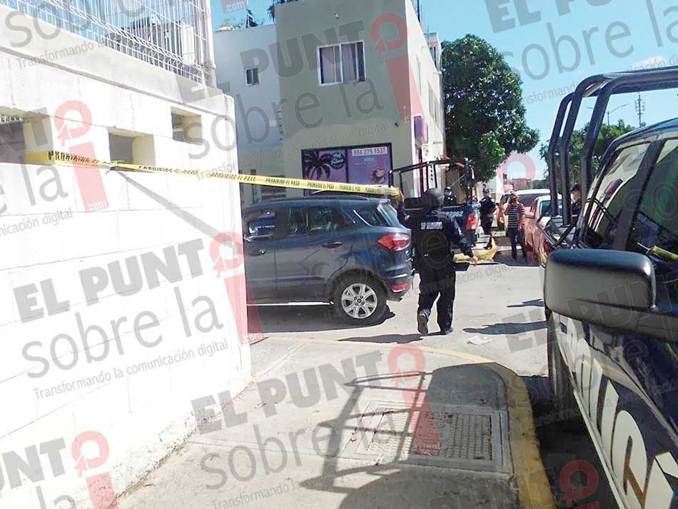 Sujetos armados privan de su libertad a una mujer en fraccionamiento de Playa del Carmen