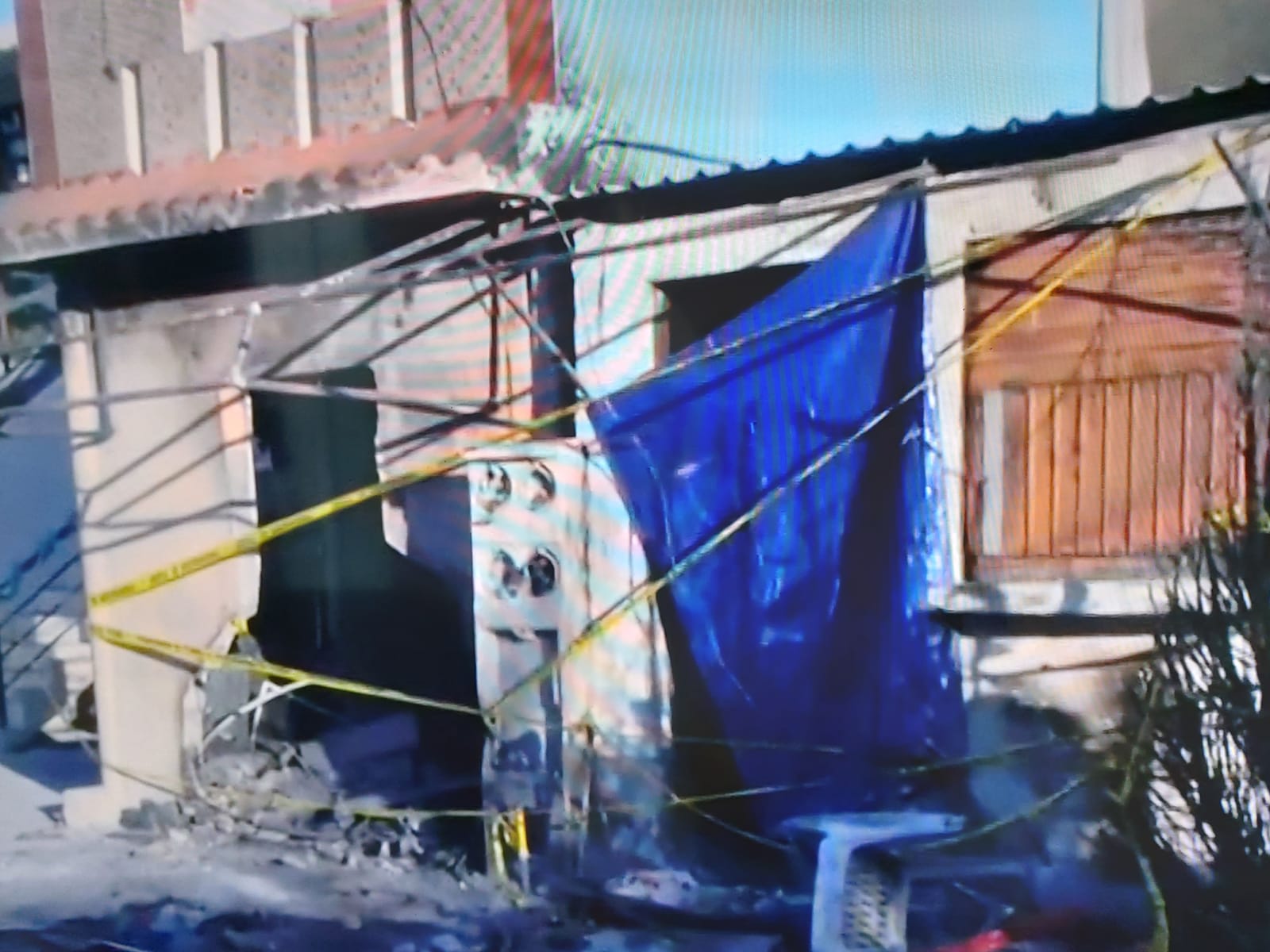 Dramáticos momentos vivieron dos familias al incendiarse sus viviendas