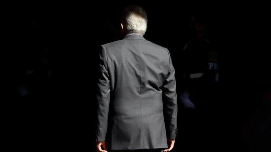 Hospitalizan a AMLO por procedimiento médico de rutina