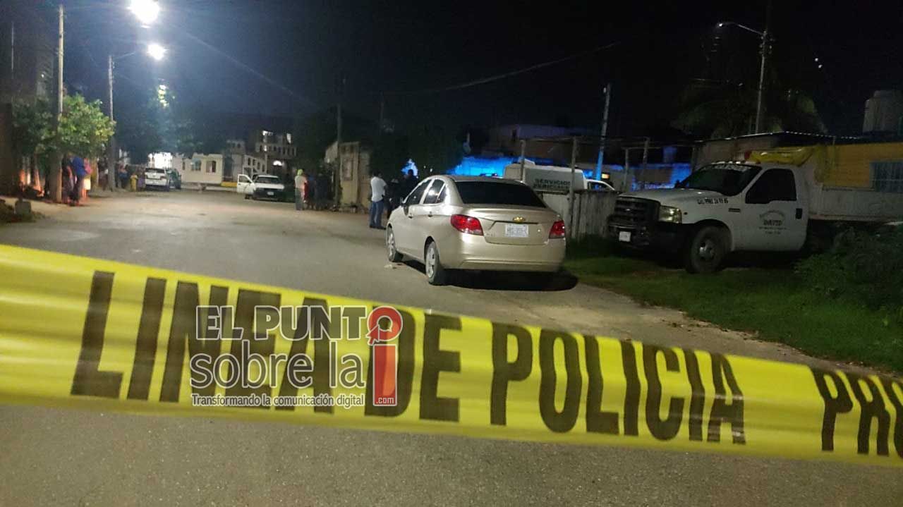 “Noche de reyes” inicia en Cancún con sujeto asesinado a balazos afuera de su casa