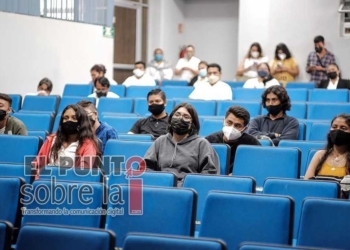 El regreso de nivel medio superior y superior será a distancia y presencial