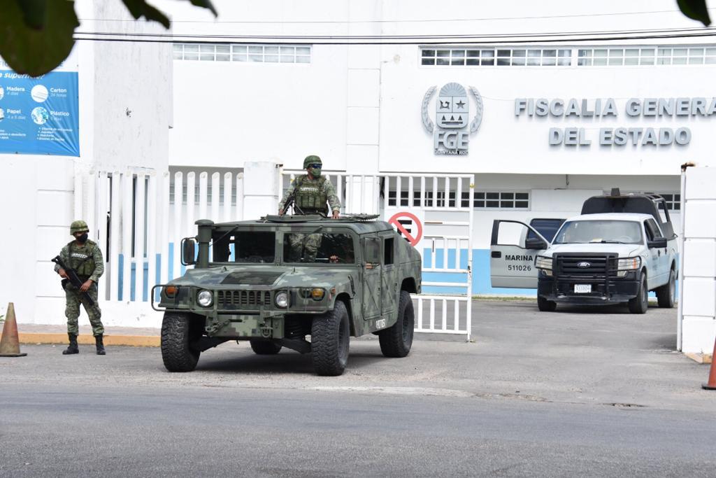 Trasladan al estado de México a sujeto detenido por someter a policías municipales en comunidad al sur de Quintana Roo