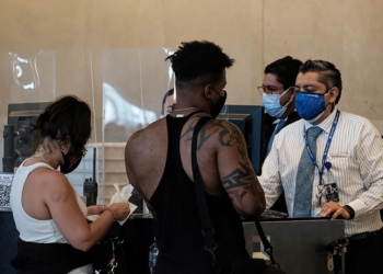 Ómicron no detienen flujo mundial hacia Cancún: 530 operaciones programadas para este día