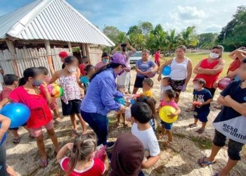 Fundación apoya a 300 niños de Felipe Carrillo Puerto regalándoles juguetes en buen estado