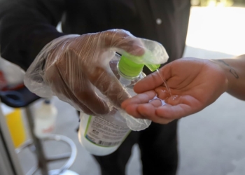 Quintana Roo retrocede a naranja en Semáforo Epidemiológica Estatal y se acerca al rojo