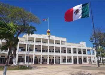 Carlos Joaquín endeuda más a Quintana Roo
