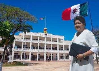 Yohanet Torres Muñoz mocha cuatrimestres a burócratas quintanarroenses