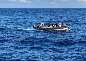Marina rescata a náufragos cubanos en aguas territoriales de Quintana Roo