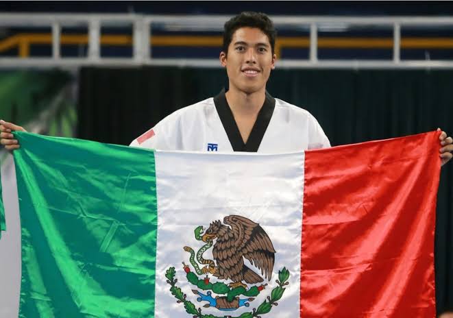 Carlos Sansores a campamento con la Selección Nacional de Tae Kwon Do