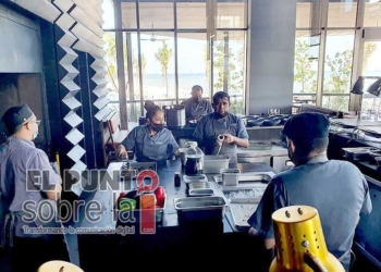 El sector restaurantero perdió personal capacitado al no retornar de sus lugares de origen