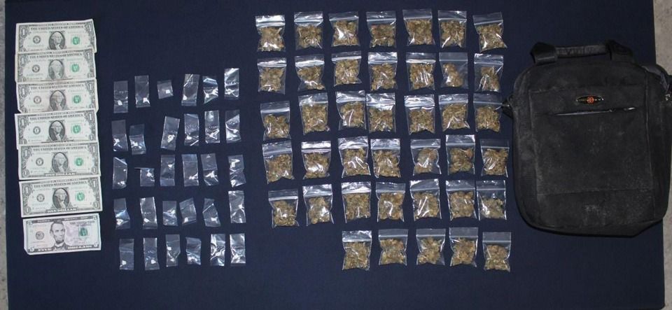 Detienen a tres sujetos que vendían drogas en playa del corredor Cancún-Puerto Morelos