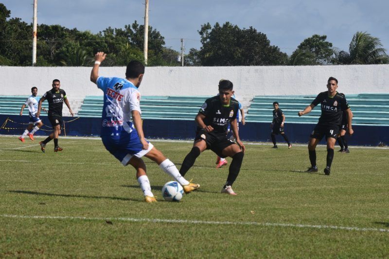 Yalmakan debuta en casa con empate ante el Inter Playa