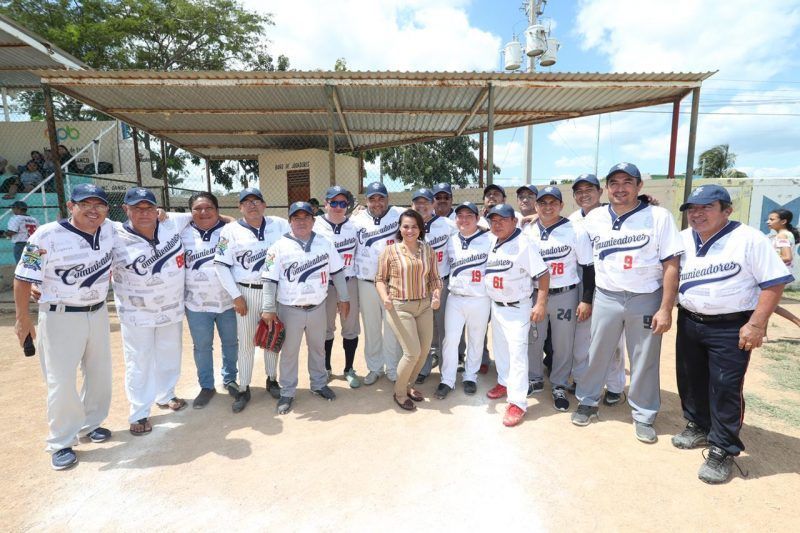 Contra Suchaa los Comunicadores festejarán su 29 aniversario como club de Softbol