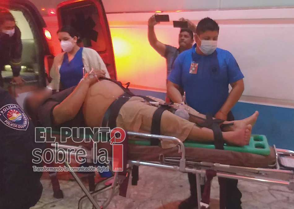 Balean a propietario de taller de reparación de telefonía celular en Cancún