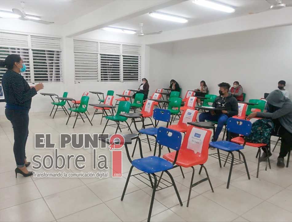 Estudiantes de bachillerato de la Zona Maya de Felipe Carrillo Puerto retornan a clases presenciales