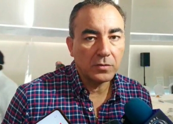 Presentan al sector empresarial de Cancún pormenores del puente de la Laguna Nichupté