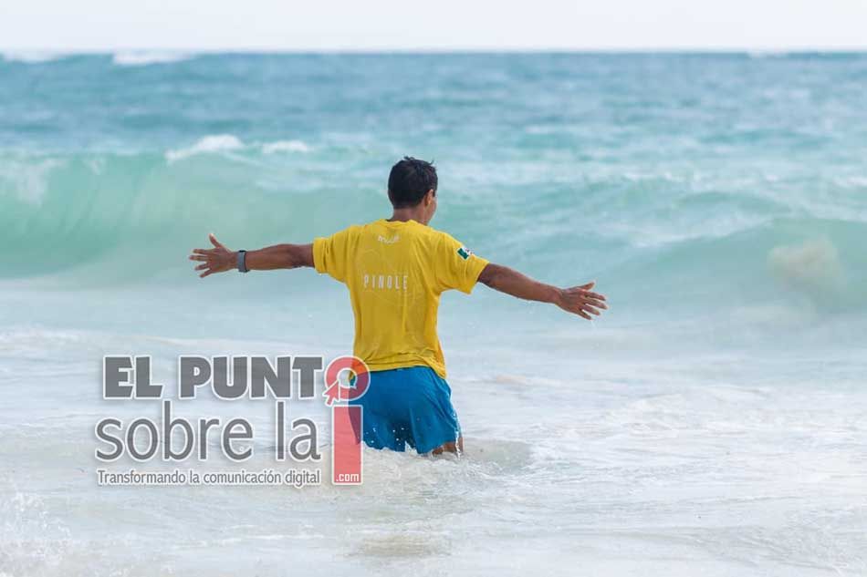 Maratonista mexicano Germán Silva concluye en Tulum recorrido de 5,400 por el país