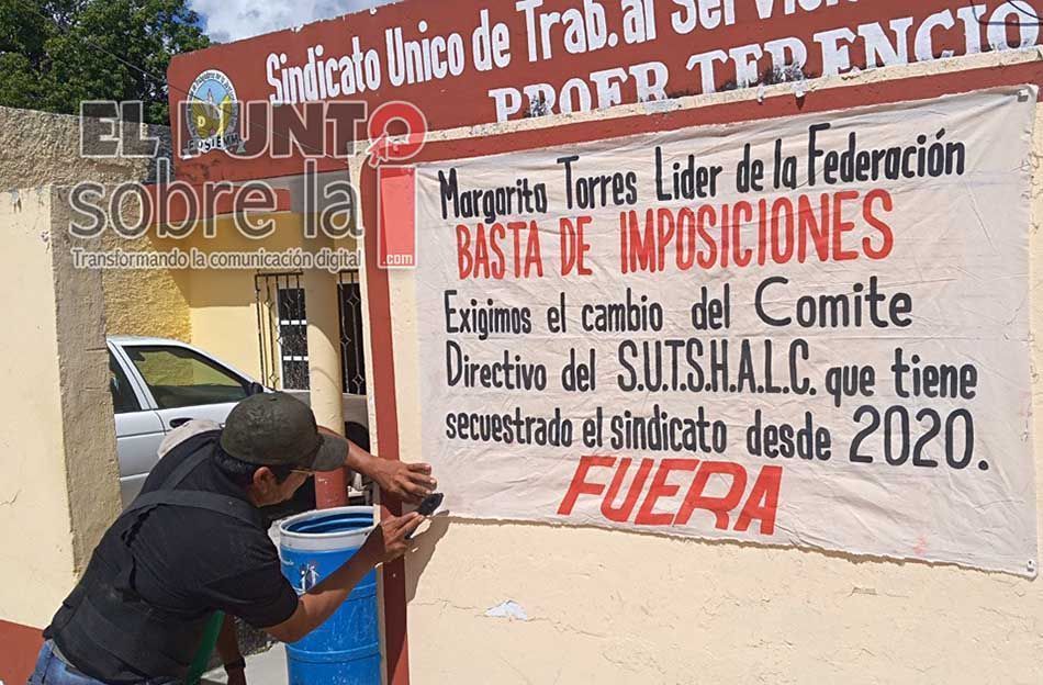 Sindicalizados del Ayuntamiento de Lázaro Cárdenas piden destitución de líder que se aferra al cargo alegando pandemia